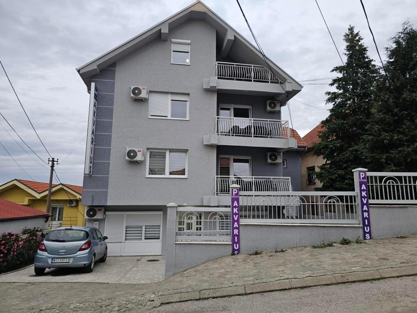 Akvarius Ni Exterior foto